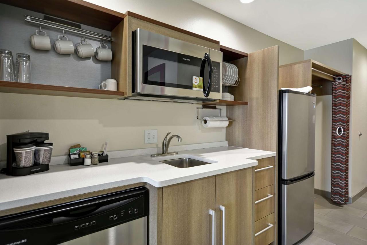 King Accessible Roll in Shower Suite with Sofa Bed -Non Smoking at Home2 Suites by Hilton Texas City Houston
