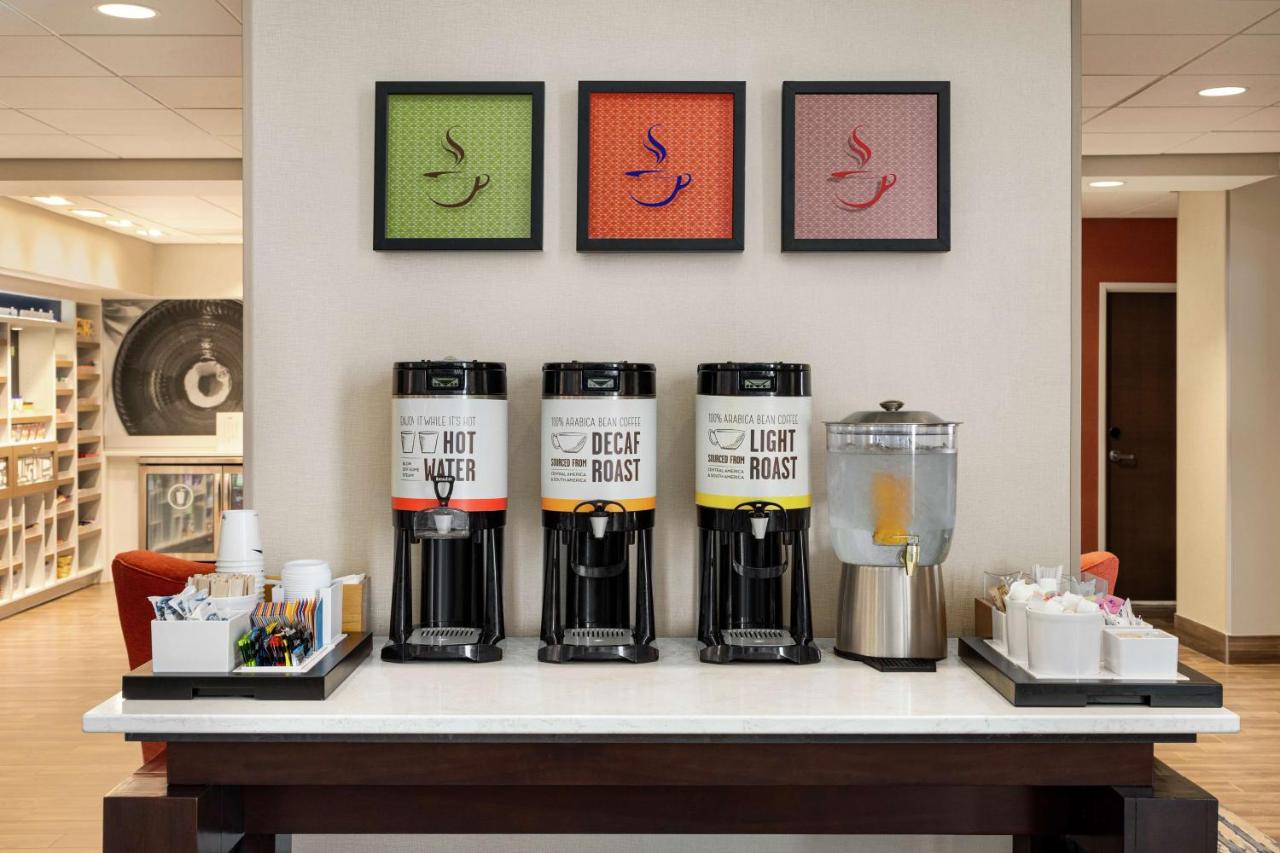  | Hampton Inn & Suites Overland Park South