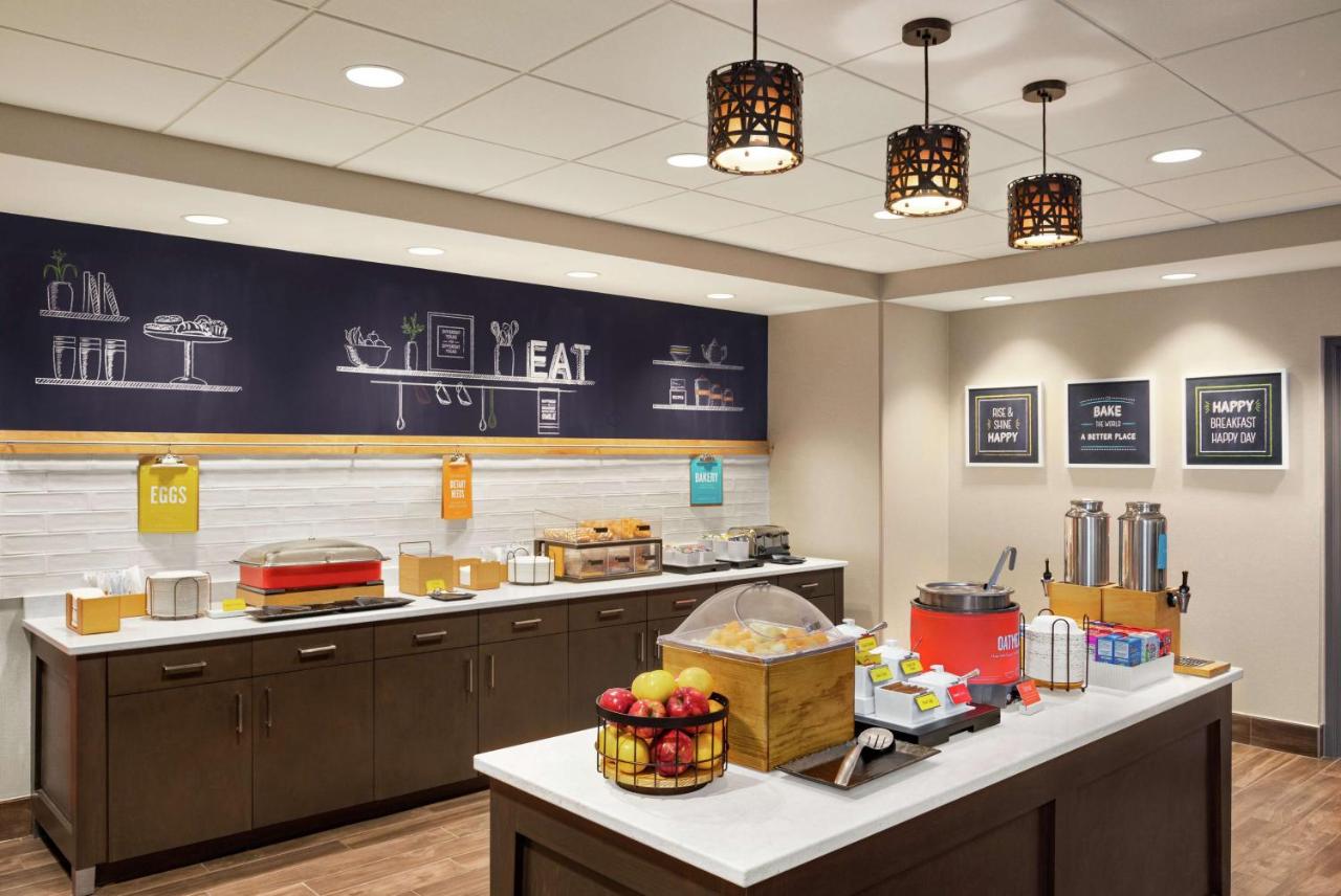  | Hampton Inn & Suites Overland Park South