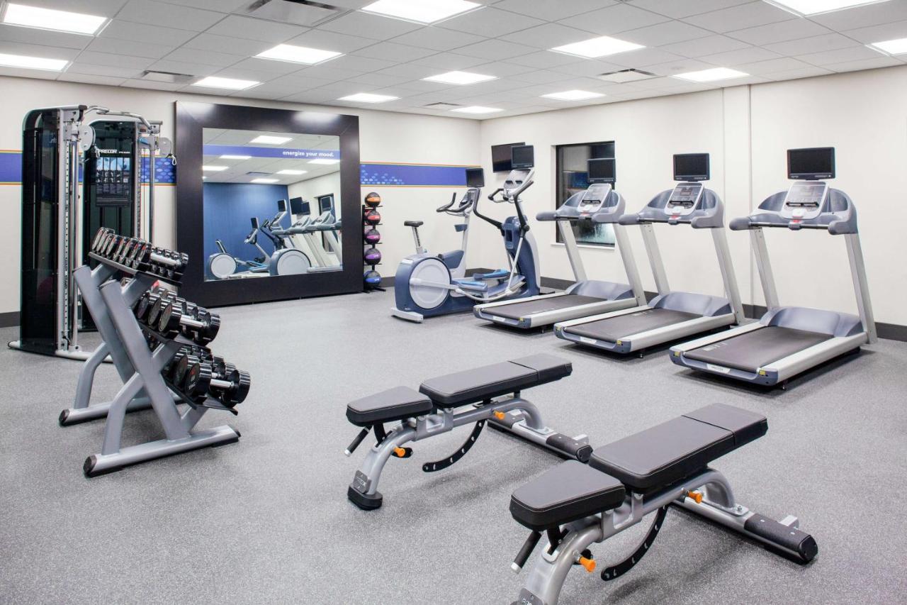  | Hampton Inn & Suites Overland Park South