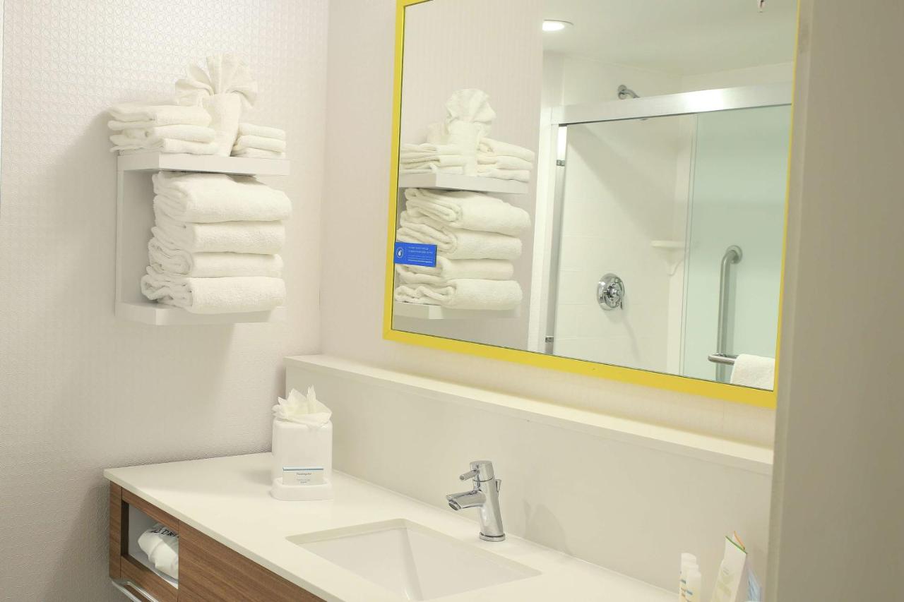 | Hampton Inn & Suites Mount Laurel/Moorestown