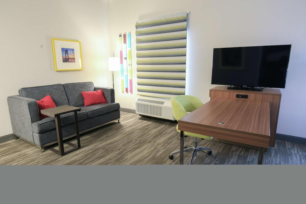 | Hampton Inn & Suites Mount Laurel/Moorestown