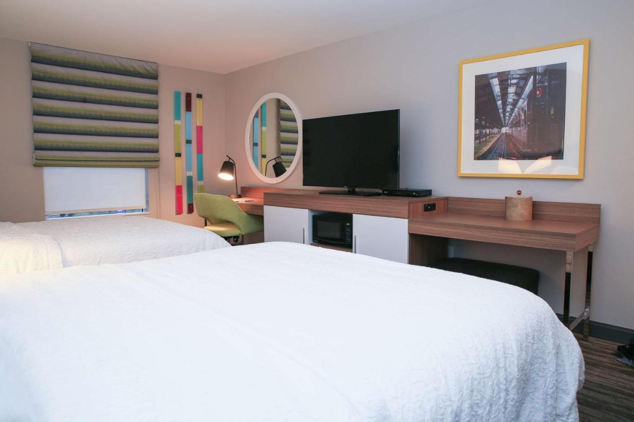 | Hampton Inn & Suites Mount Laurel/Moorestown