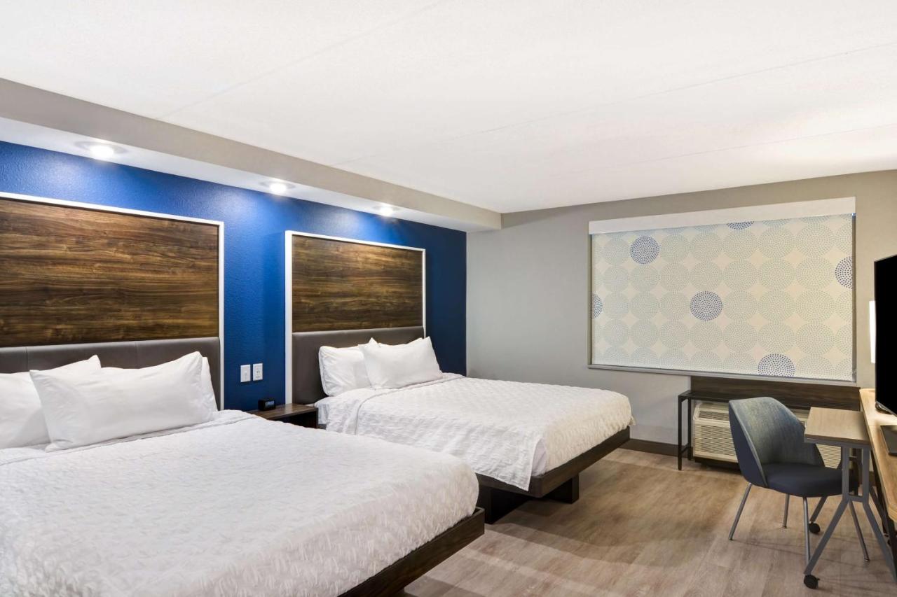 Queen Room with Two Queen Beds at Tru By Hilton Syracuse North Airport Area