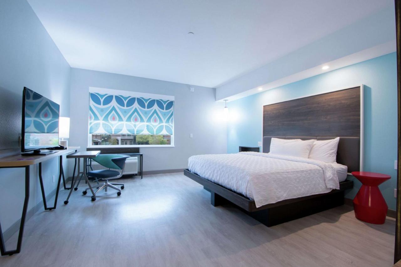 King Room - Mobility Accessible with Roll In Shower at Tru by Hilton Lafayette River Ranch