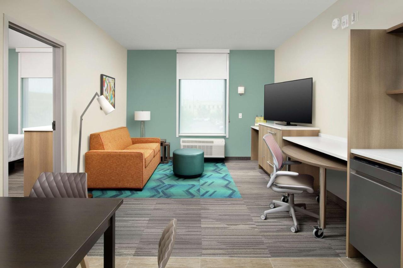 King Suite - Hearing Accessible/Non-Smoking at Home2 Suites by Hilton Lakeland