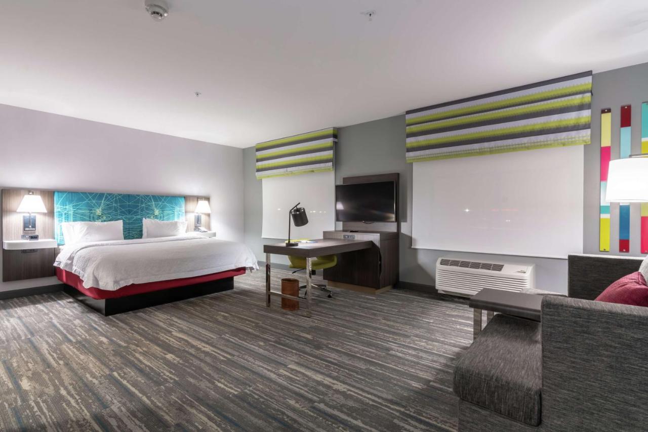 King Studio Suite - Hearing Accessible/Non-Smoking at Hampton Inn & Suites Dallas East