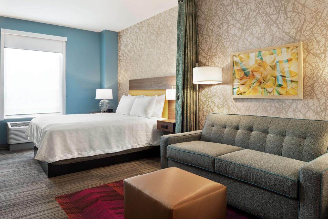 Queen Studio Suite - Hearing Accessible/Non-Smoking at Home2 Suites by Hilton Brooklyn Park Minneapolis