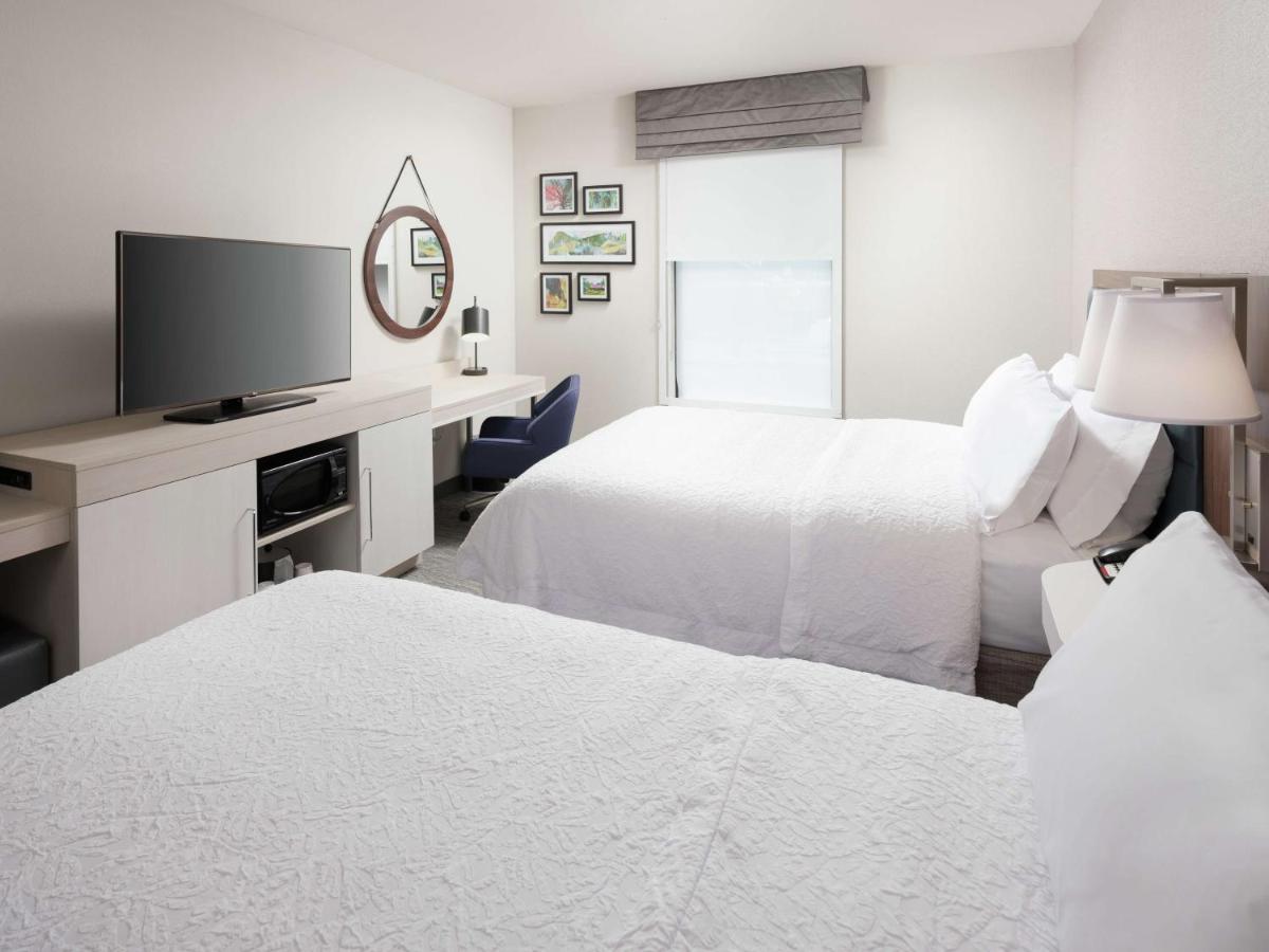 Queen Room with Two Queen Beds at Hampton Inn Chattanooga East Ridge