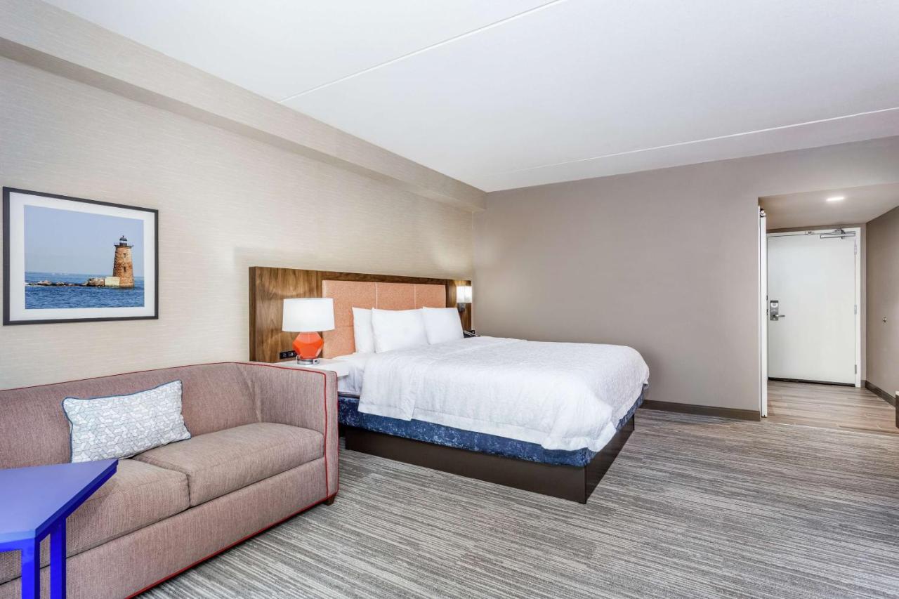 King Room with Sofa Bed at Hampton Inn & Suites Kittery