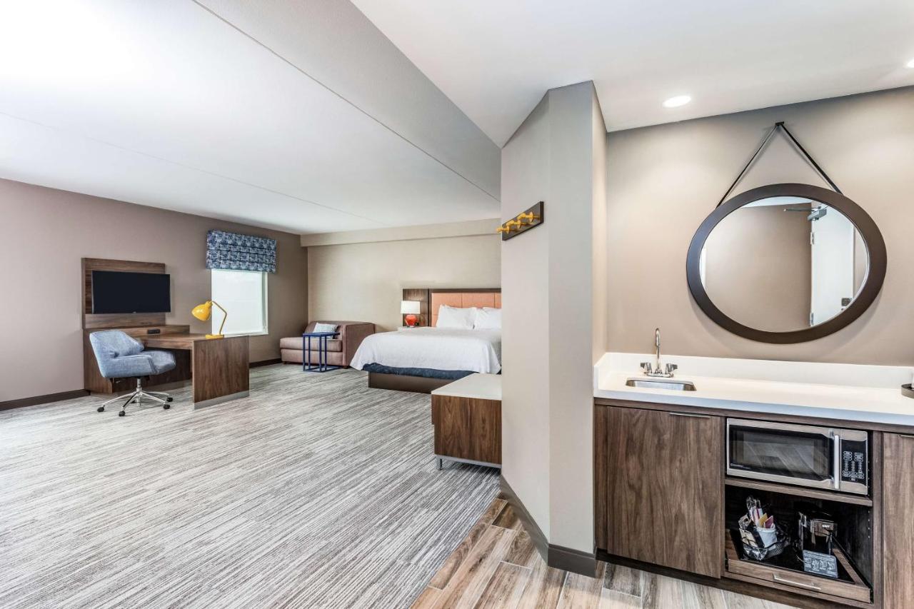 One-Bedroom King Suite - Non-Smoking at Hampton Inn & Suites Kittery