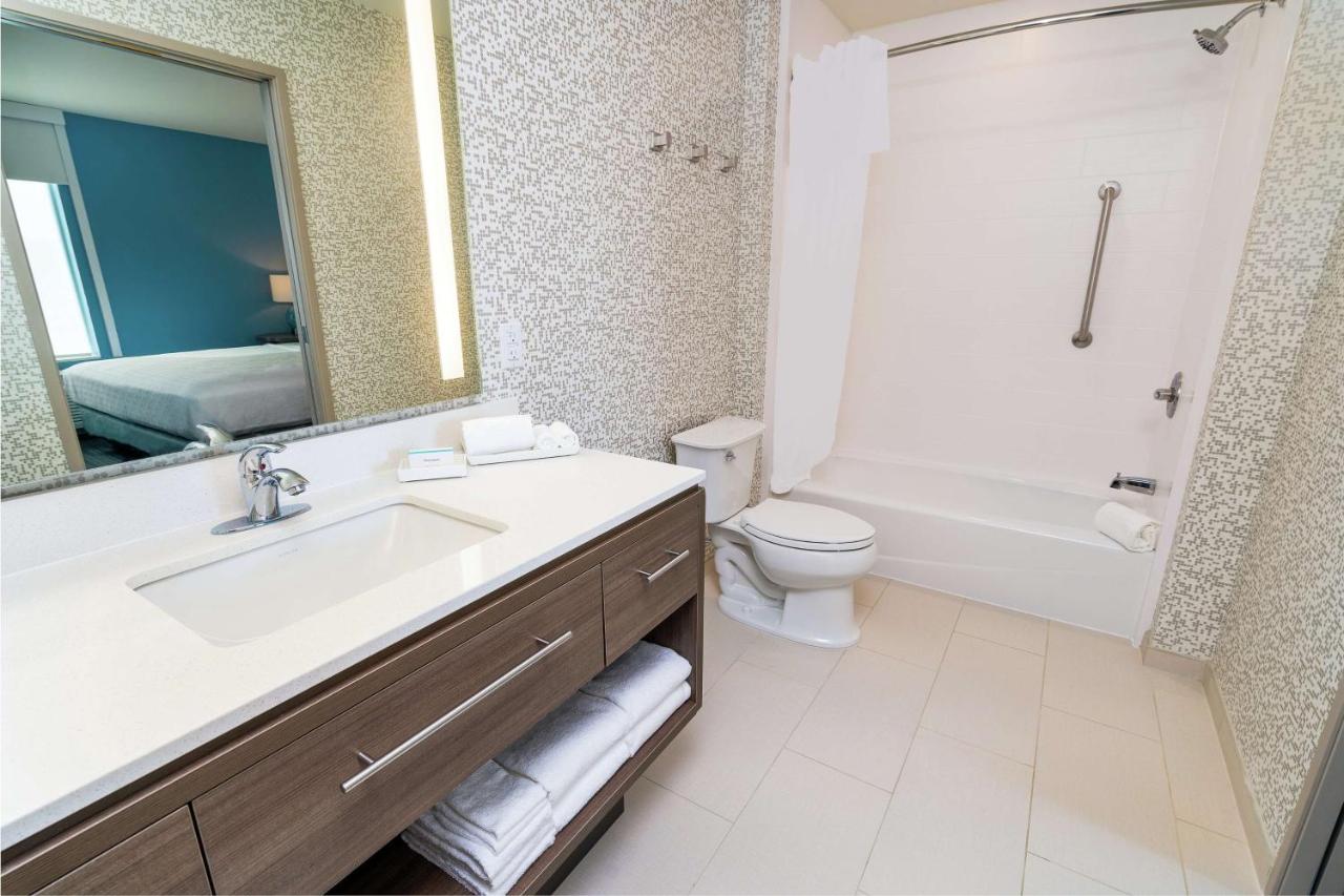 King Room with Bath Tub - Mobility/Hearing Accessible - Non-Smoking at Home2 Suites by Hilton San Antonio at the Rim