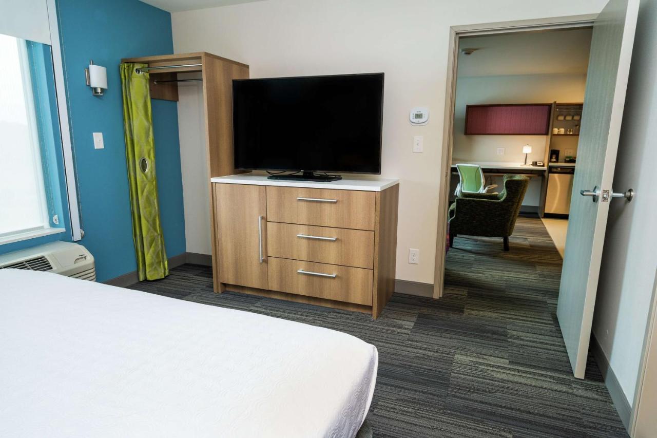 One-Bedroom King Suite - Non-Smoking at Home2 Suites by Hilton San Antonio at the Rim