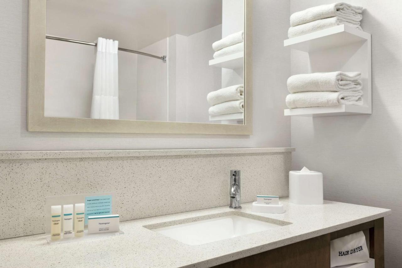 King Room at Hampton Inn & Suites Johns Creek