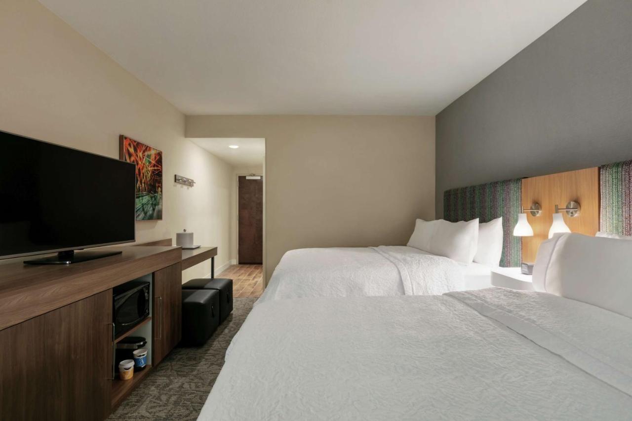Queen Room with Two Queen Beds - Hearing Accessible/Non-Smoking at Hampton Inn & Suites Johns Creek