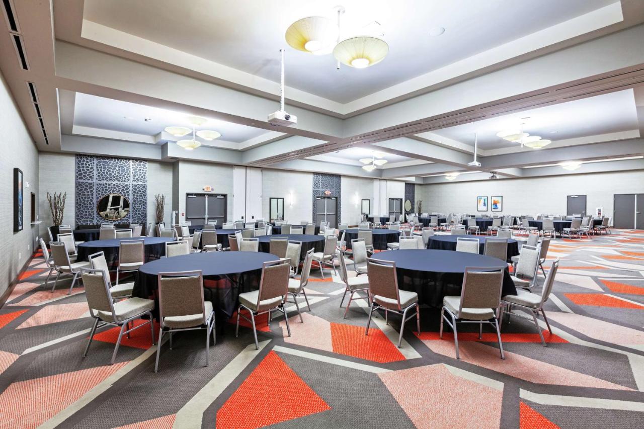 | Hampton Inn Gardner
