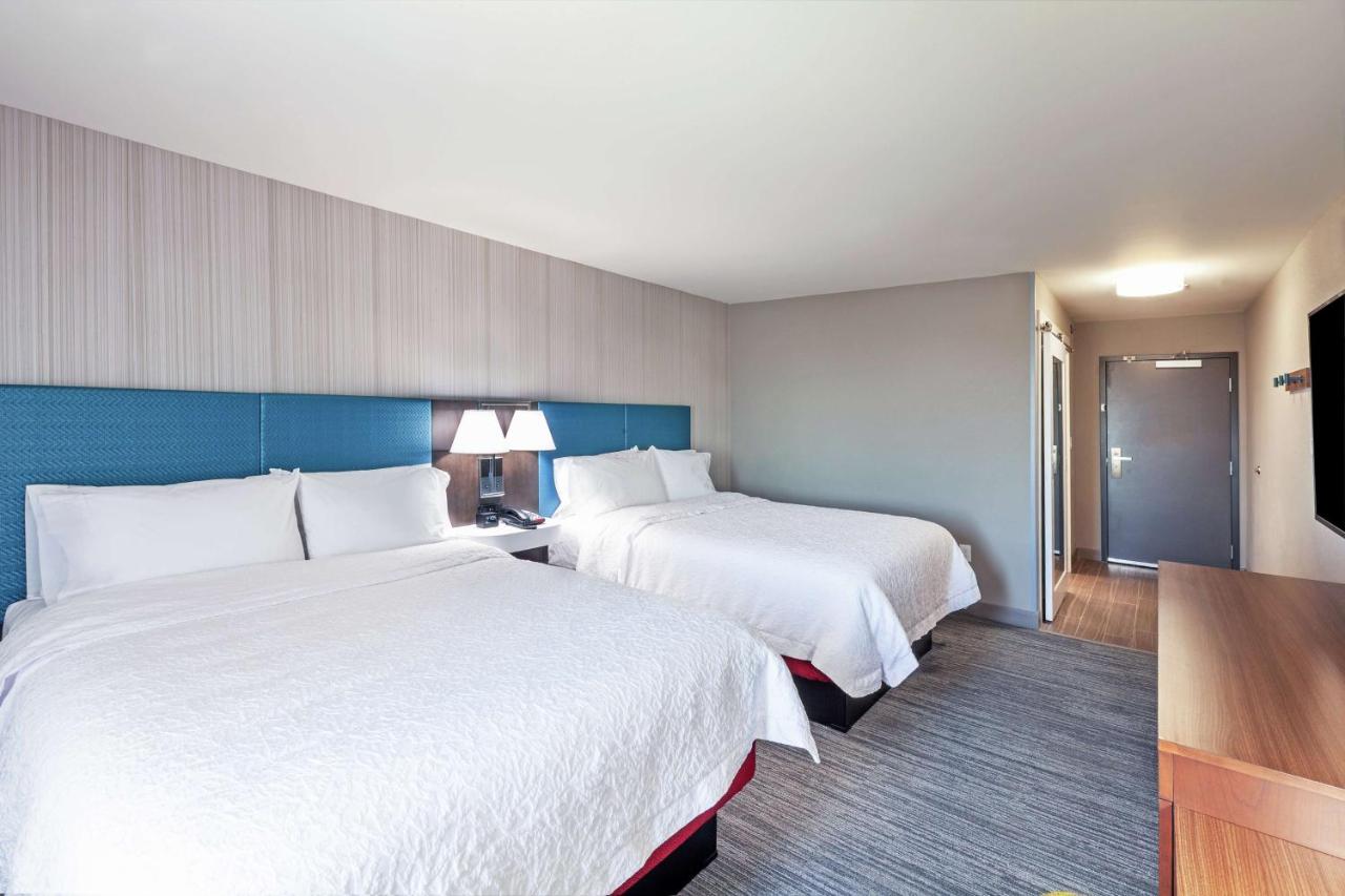 | Hampton Inn Gardner