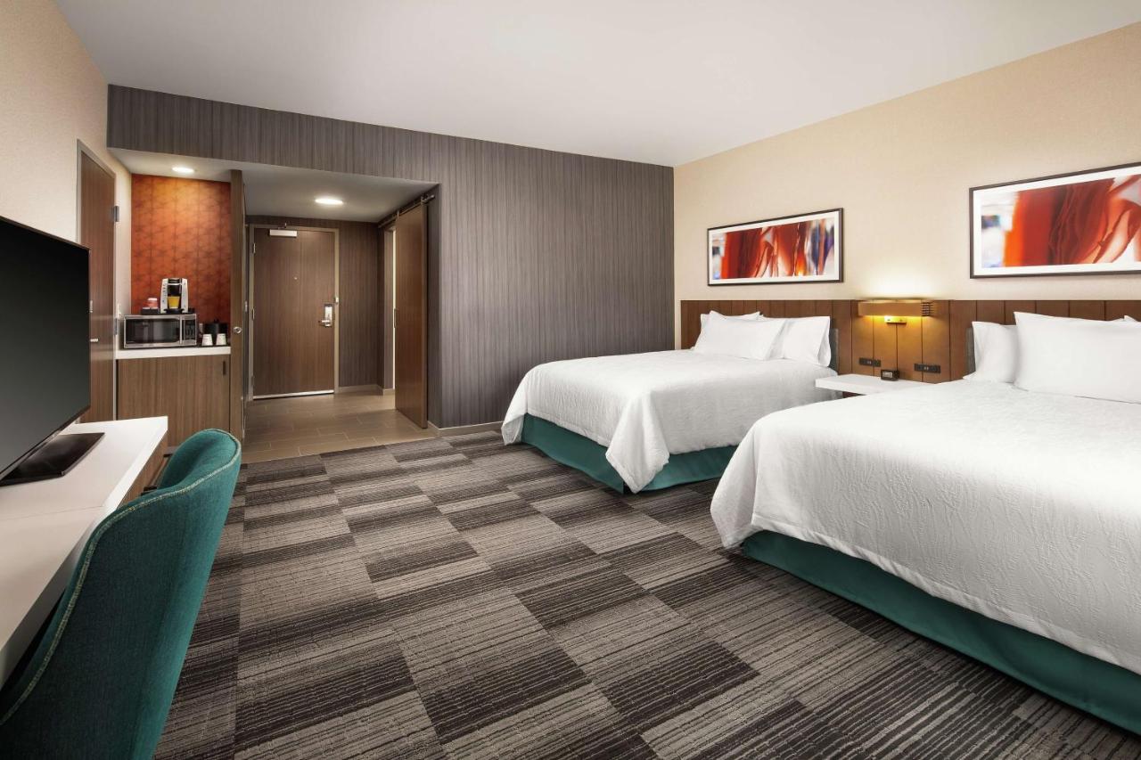 Queen Room with Two Queen Beds with Bath Tub - Mobility Accessible at Hilton Garden Inn Sacramento Airport Natomas