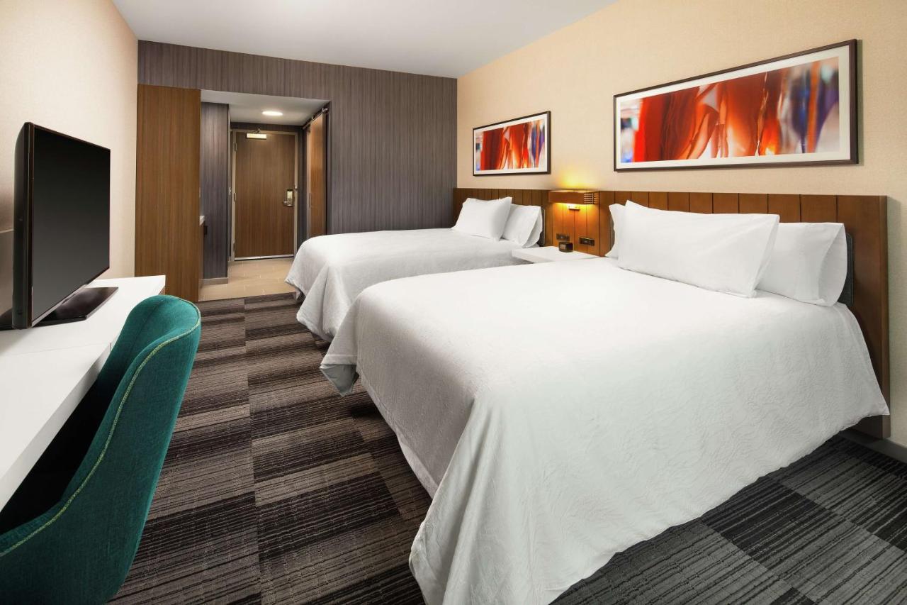 Premium Queen Room with Two Queen Beds at Hilton Garden Inn Sacramento Airport Natomas