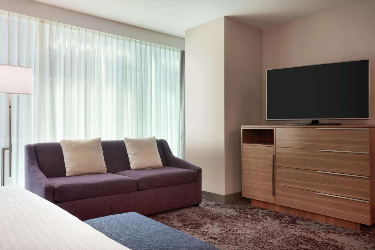 King Studio Suite - Hearing Accessible at Homewood Suites by Hilton Chicago Downtown South Loop