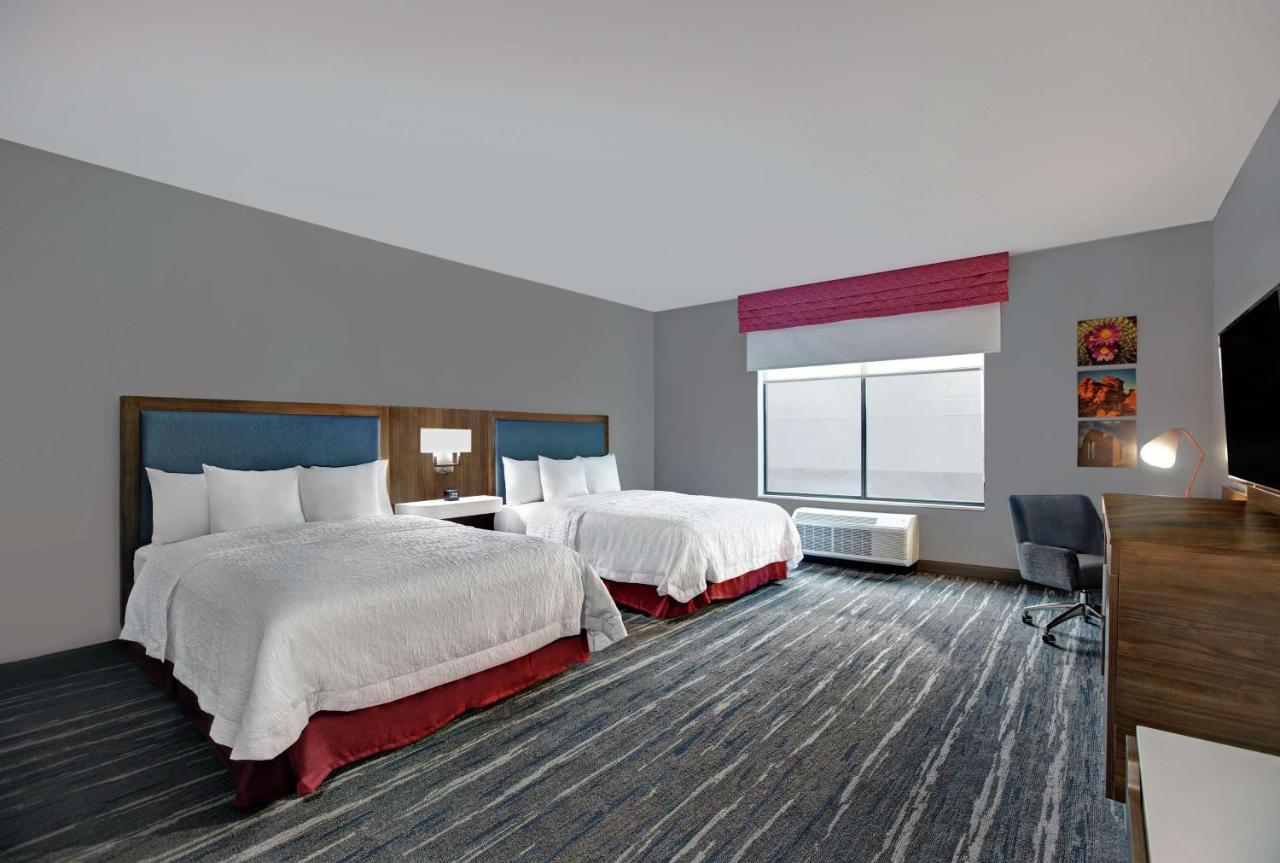 Queen Room with Two Queen Beds - Mobility Accessible/Non-Smoking at Hampton Inn Weslaco
