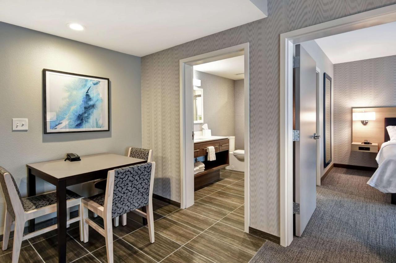 One-Bedroom King Suite with Spa - Non-Smoking at Home2 Suites by Hilton Georgetown