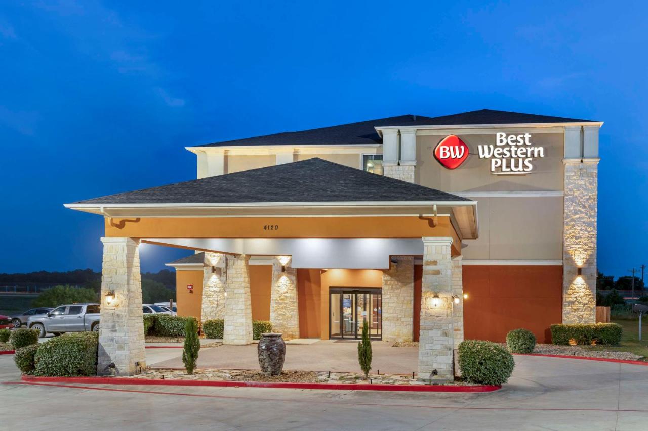  | Best Western Plus Longhorn Inn & Suites