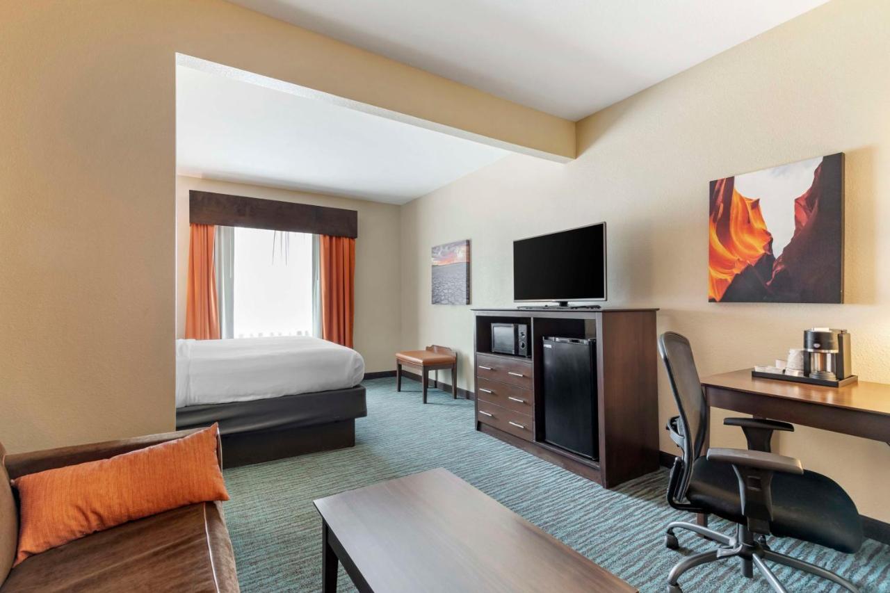  | Best Western Plus Longhorn Inn & Suites