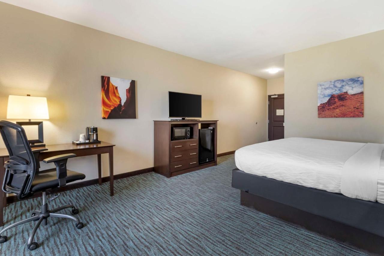  | Best Western Plus Longhorn Inn & Suites