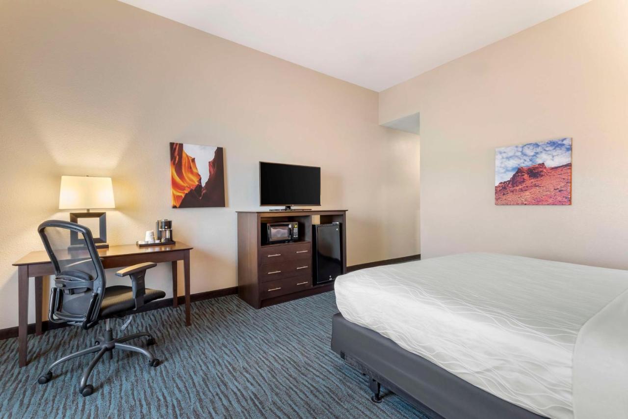  | Best Western Plus Longhorn Inn & Suites