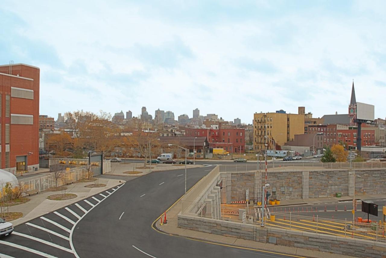 | Brooklyn Motor Inn