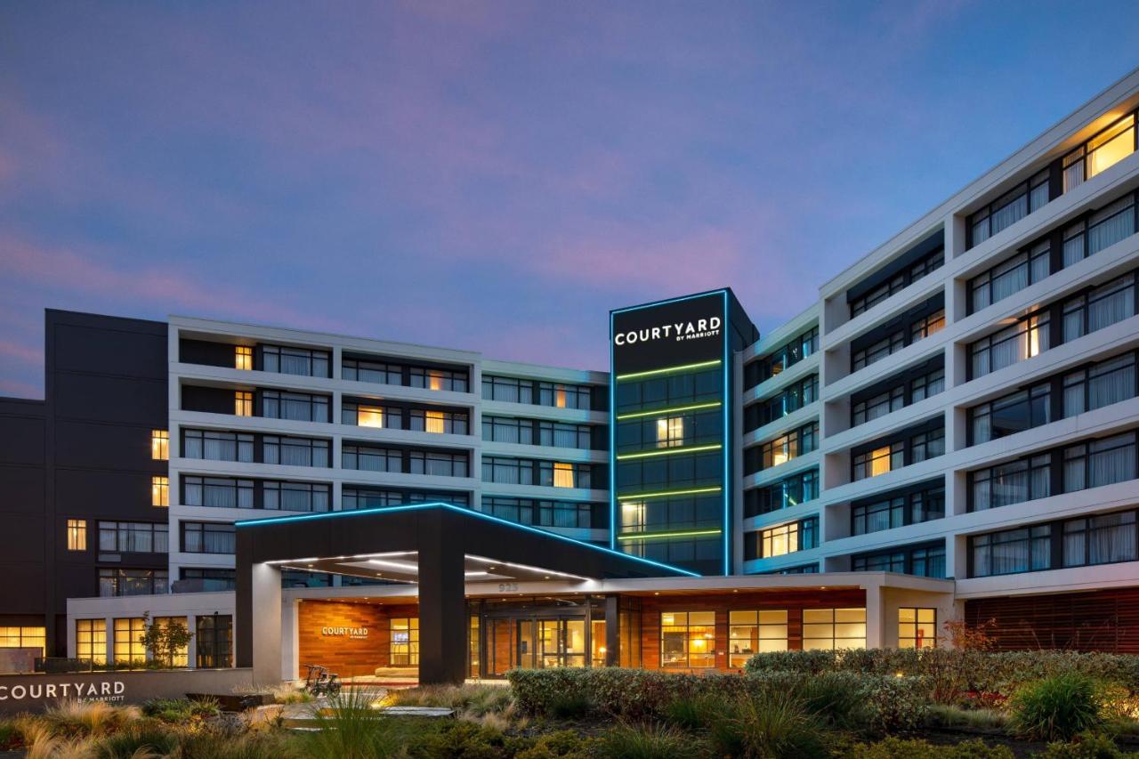 | Courtyard Seattle Downtown/Lake Union