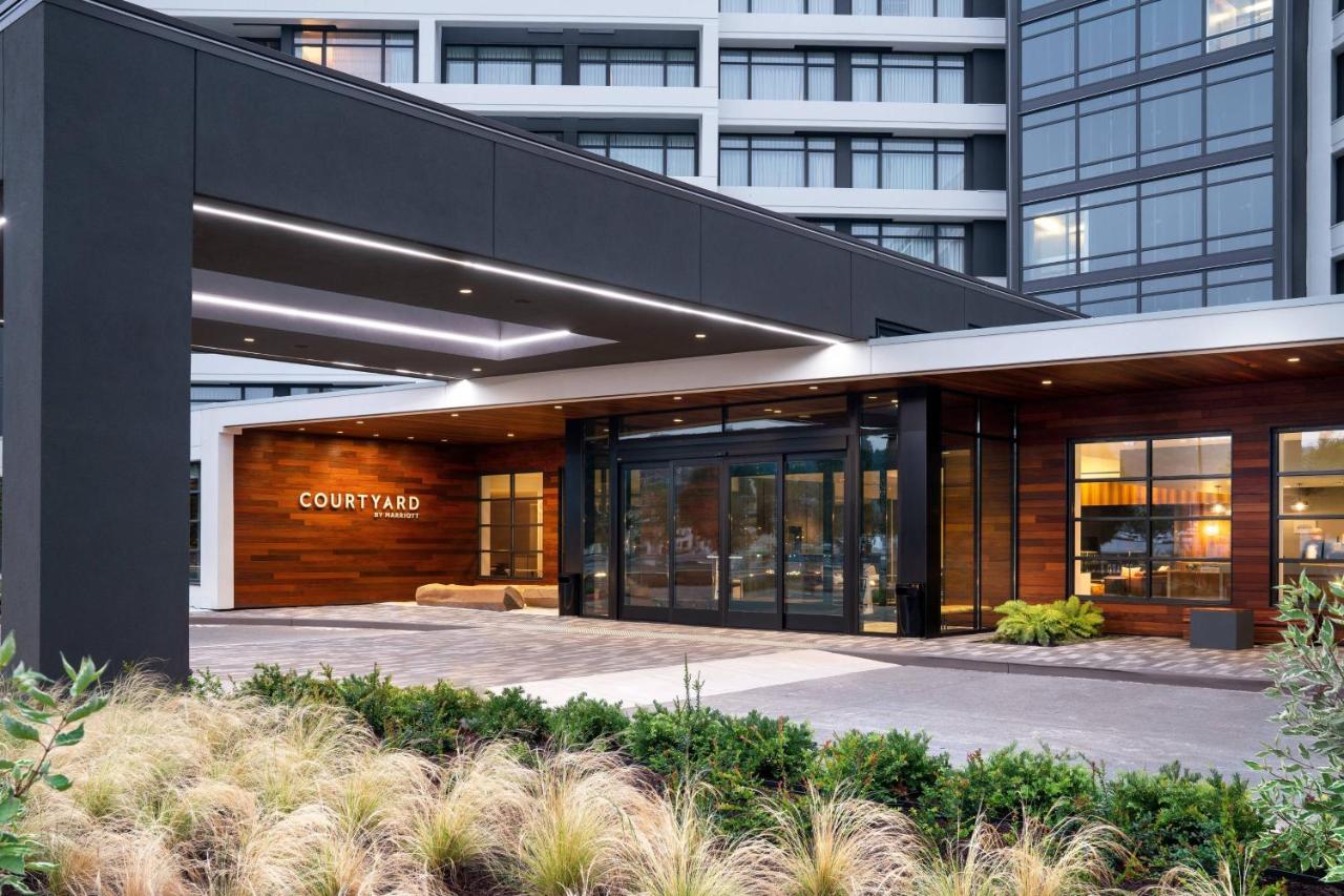 | Courtyard Seattle Downtown/Lake Union