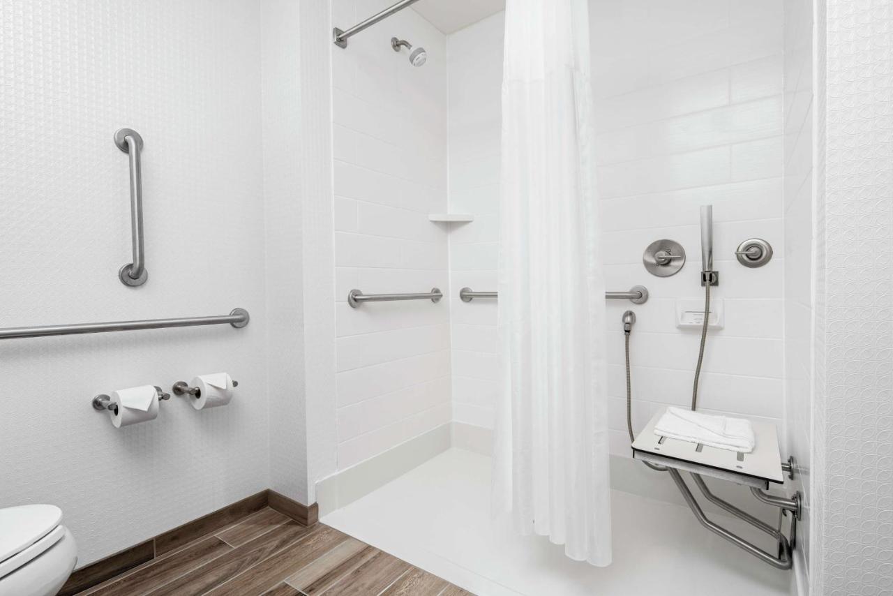 | Hampton Inn & Suites Bridgeview Chicago, Il