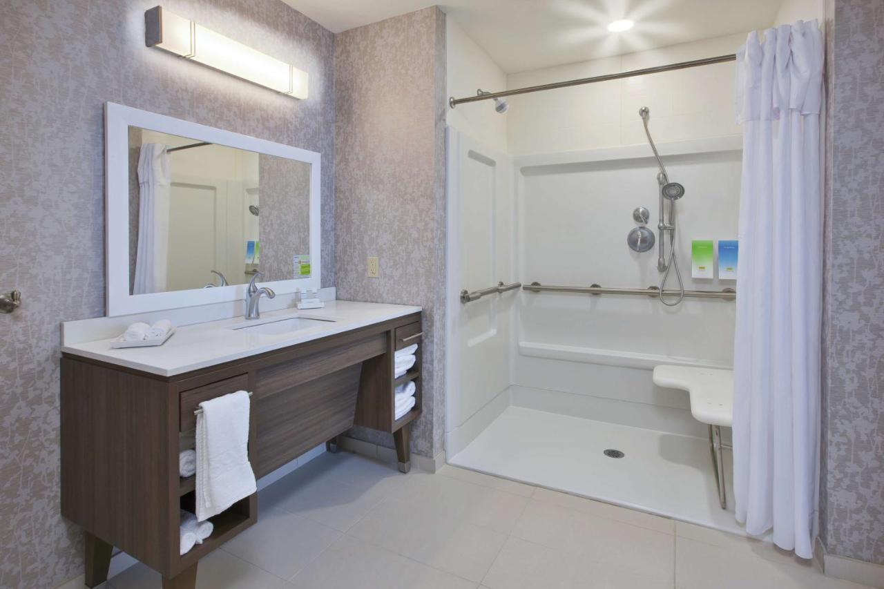 | Home2 Suites By Hilton West Bloomfield, Mi