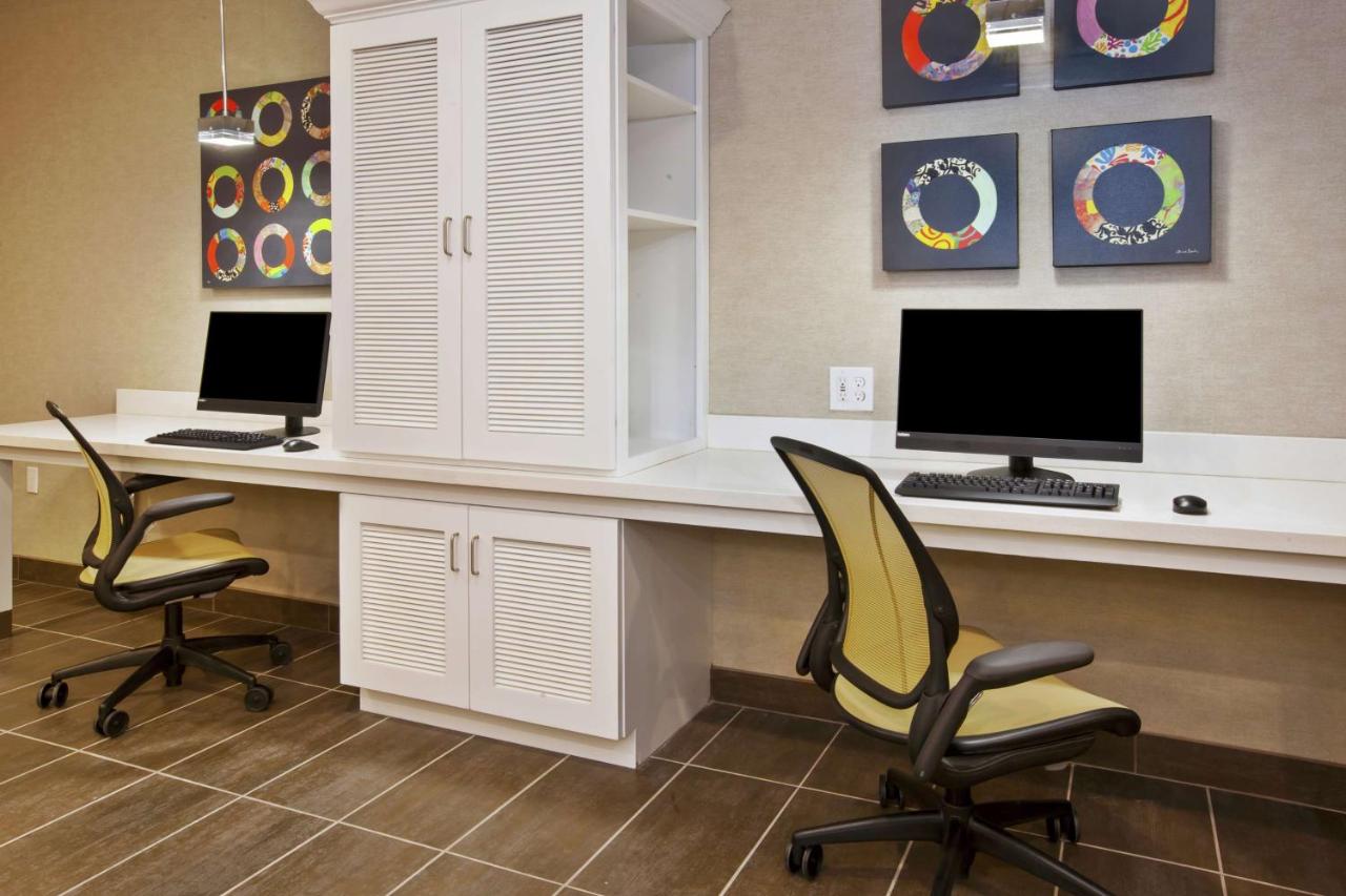| Home2 Suites By Hilton West Bloomfield, Mi