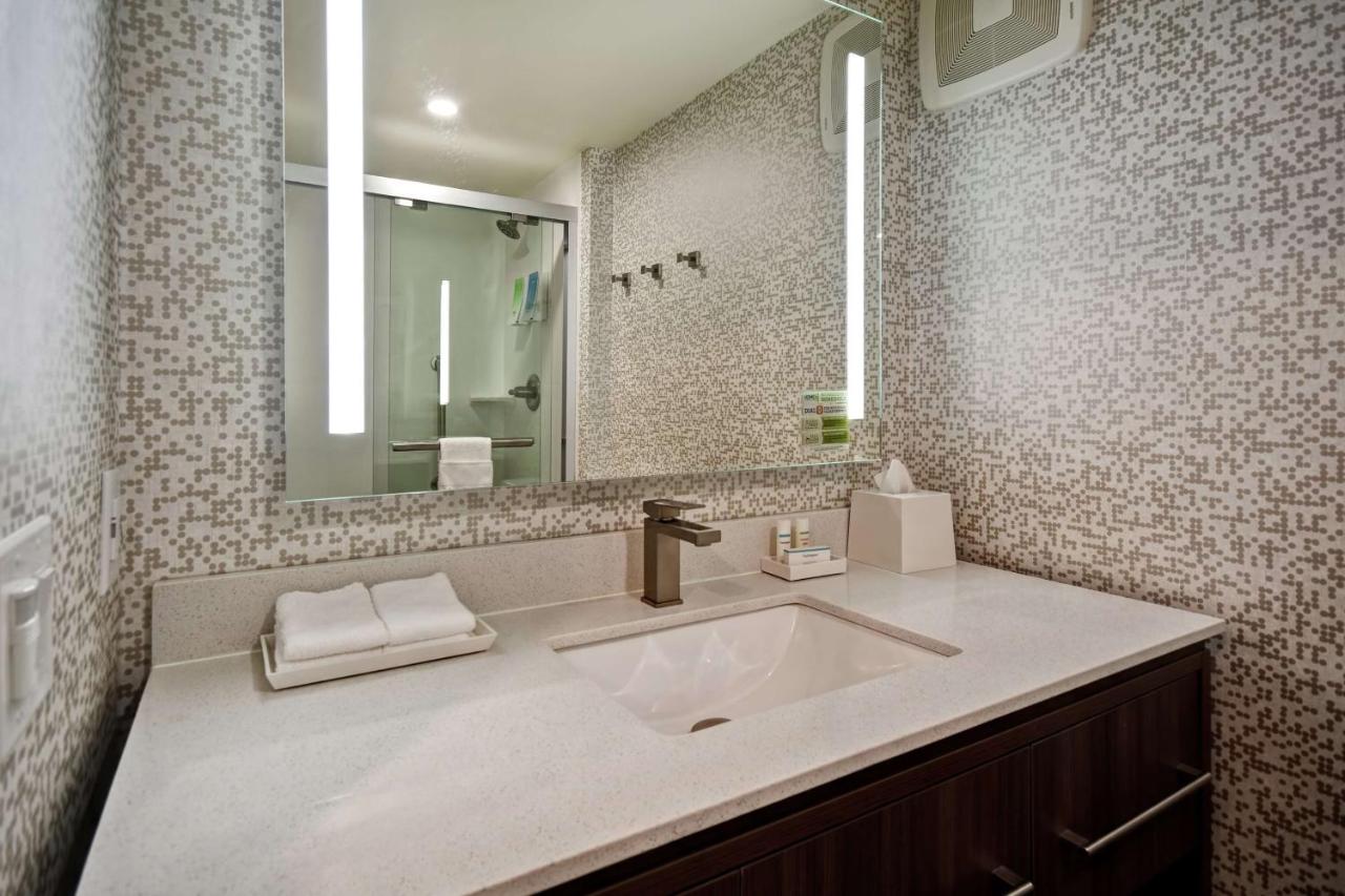Queen Studio with Two Queen Beds at Home2 Suites by Hilton Atlanta Marietta
