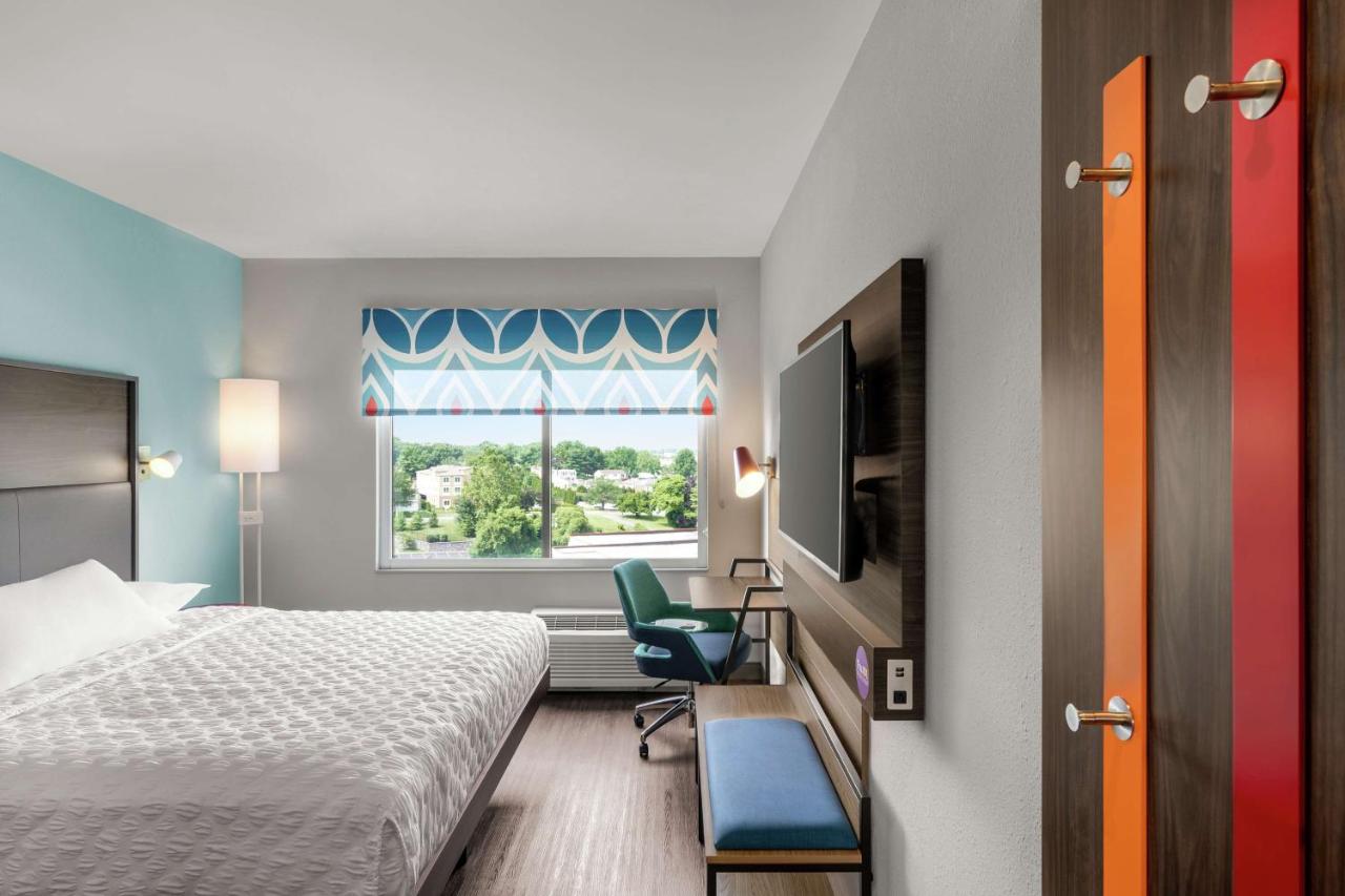 King Room at Tru By Hilton Hershey Chocolate Avenue