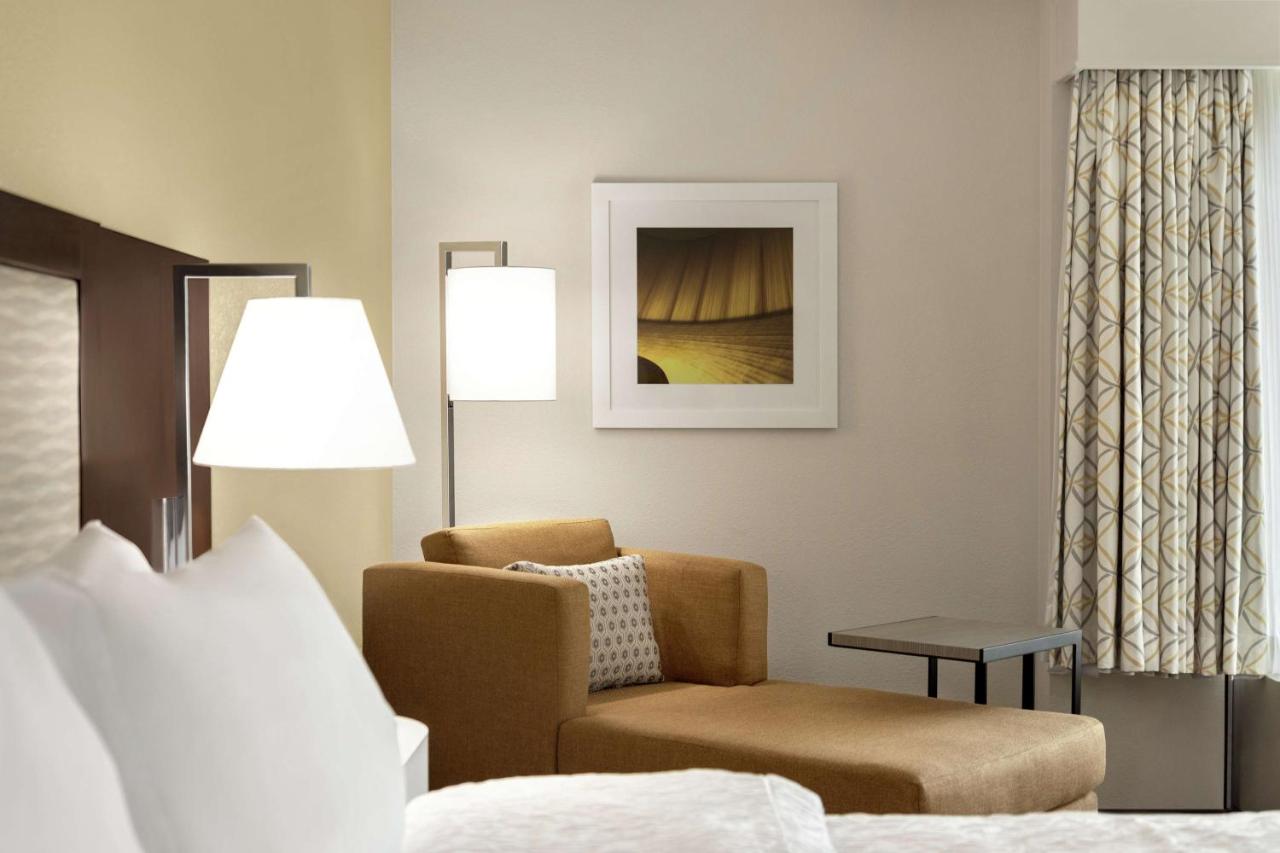 King Room with Sofa Bed - Non-Smoking at Hampton Inn Houston Hobby Airport