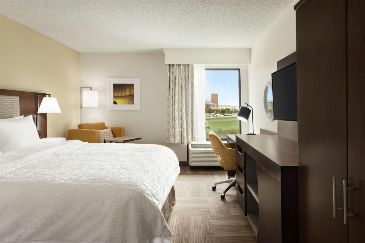 King Room with Sofa Bed - Non-Smoking at Hampton Inn Houston Hobby Airport