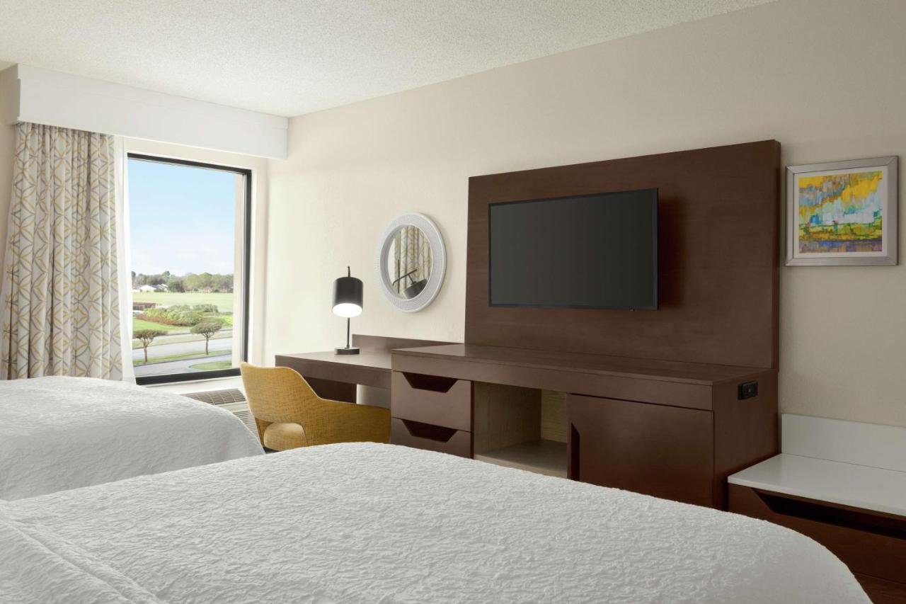 Queen Room with Two Queen Beds - Hearing Accessible/Non-Smoking at Hampton Inn Houston Hobby Airport