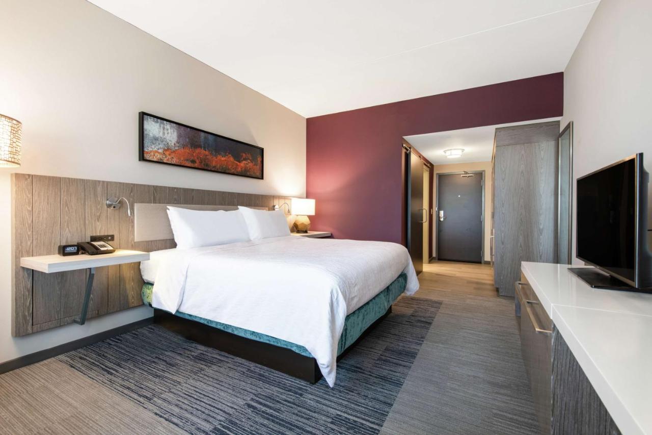 King Room at Hilton Garden Inn Pittsburgh Area Beaver Valley, PA