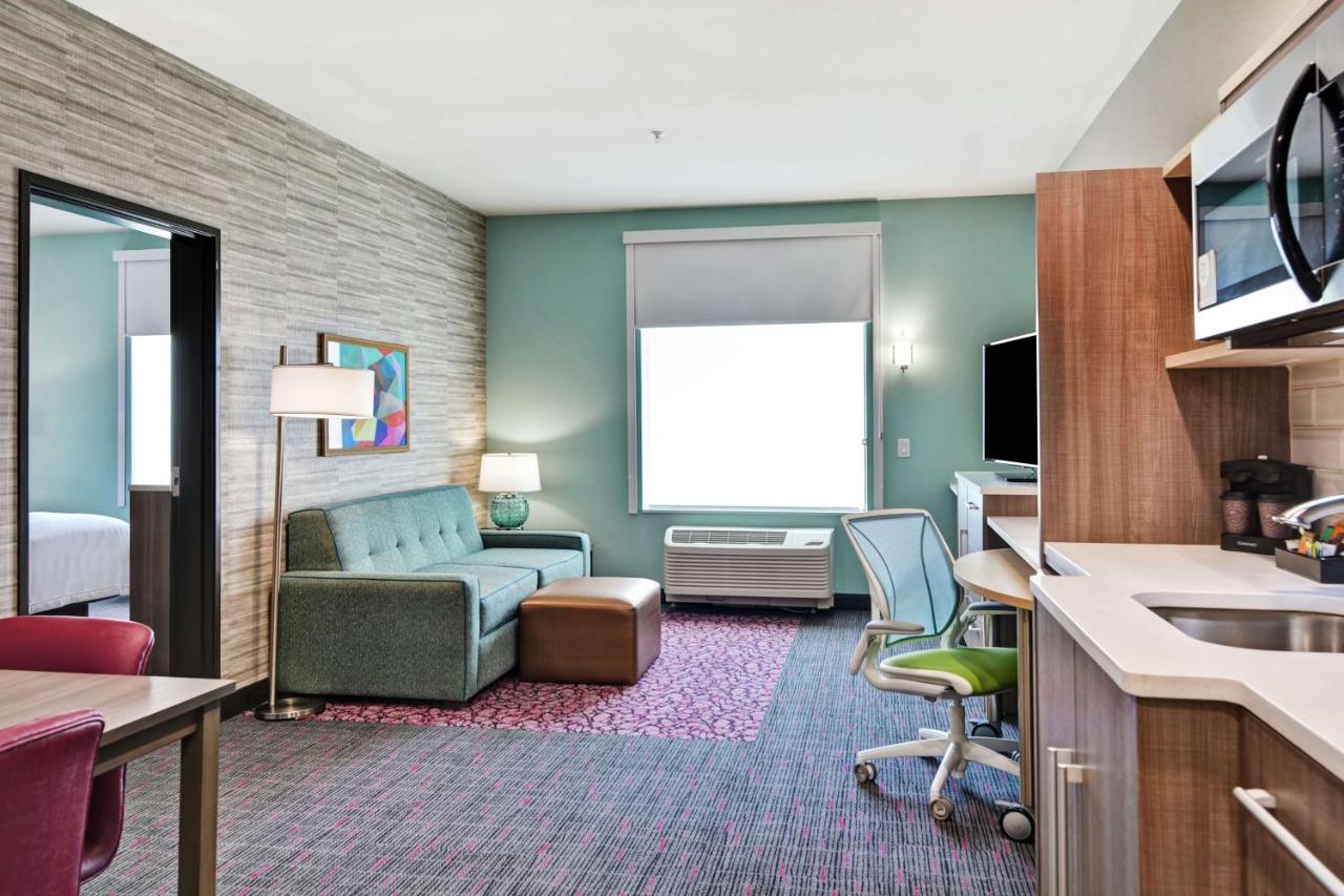 King Suite - Hearing Accessible/Non-Smoking at Home2 Suites by Hilton Pecos