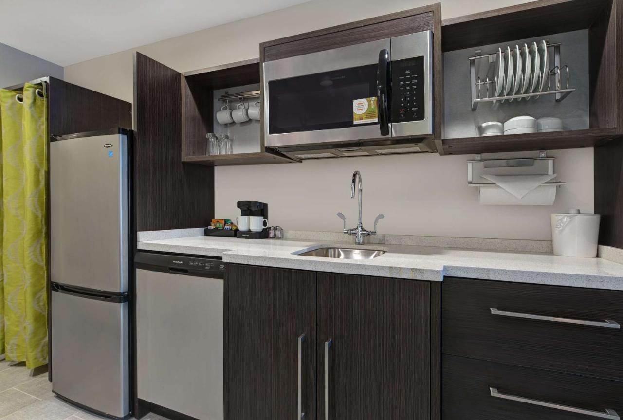 One-Bedroom King Suite - Non-Smoking at Home2 Suites by Hilton Memphis Wolfchase Galleria