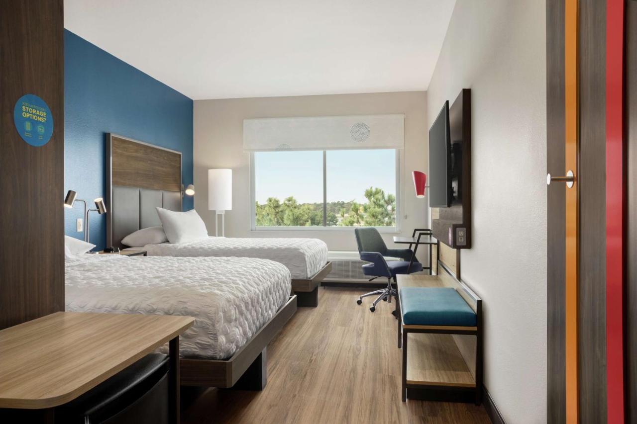 Queen Room with Two Queen Beds at Tru by Hilton Longview