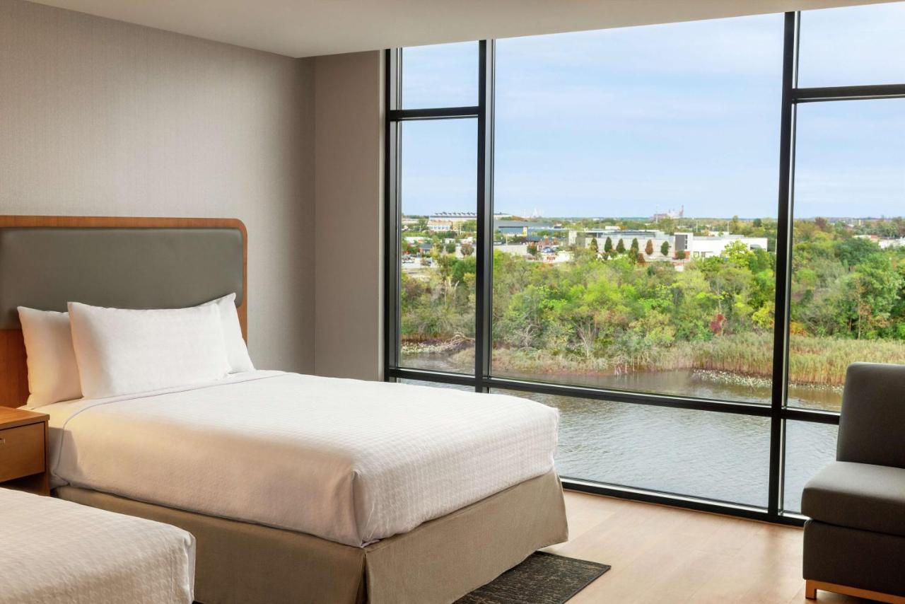 Queen Studio with Two Queen Beds and Water View at Homewood Suites by Hilton Wilmington Downtown