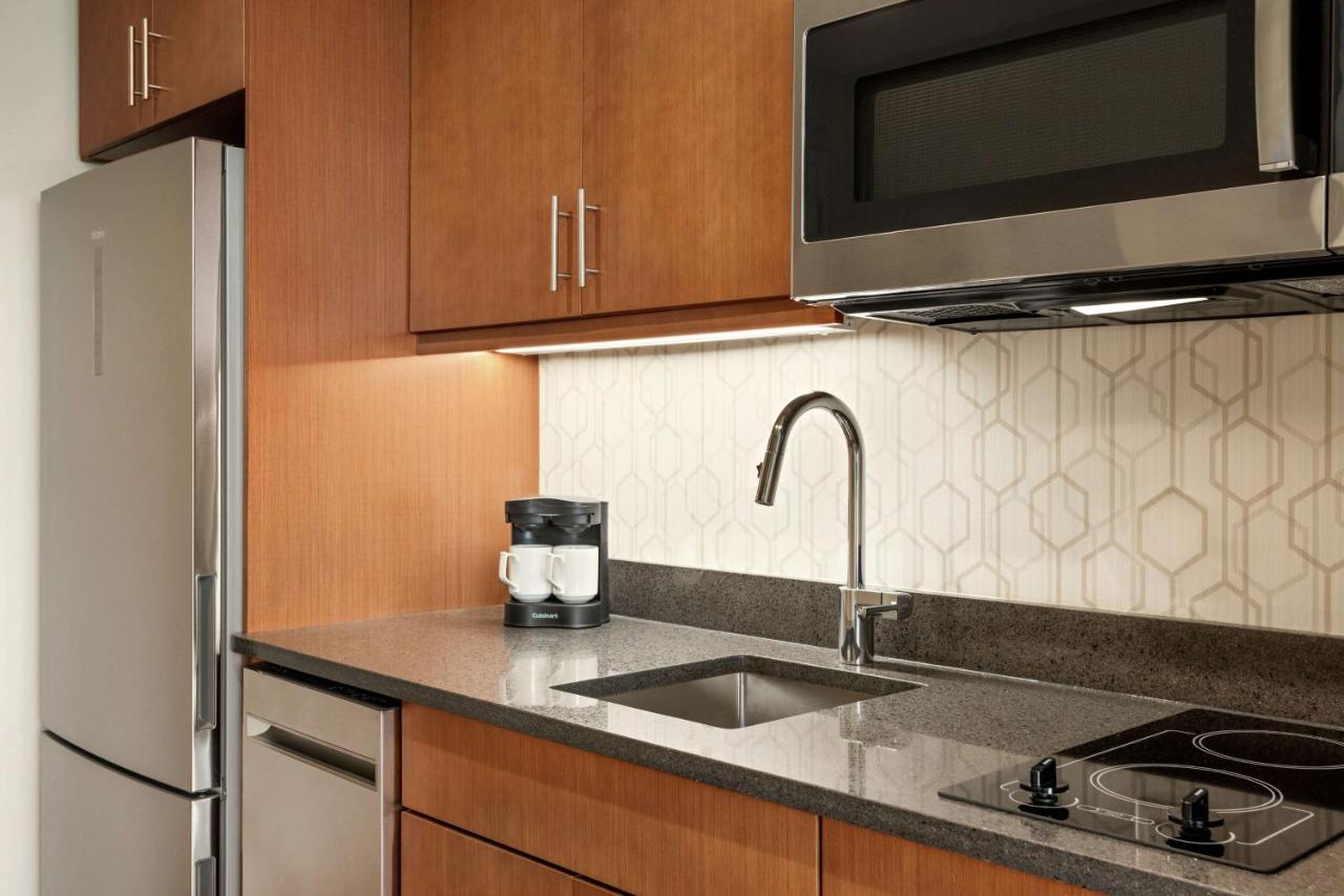 King Studio with Water View at Homewood Suites by Hilton Wilmington Downtown