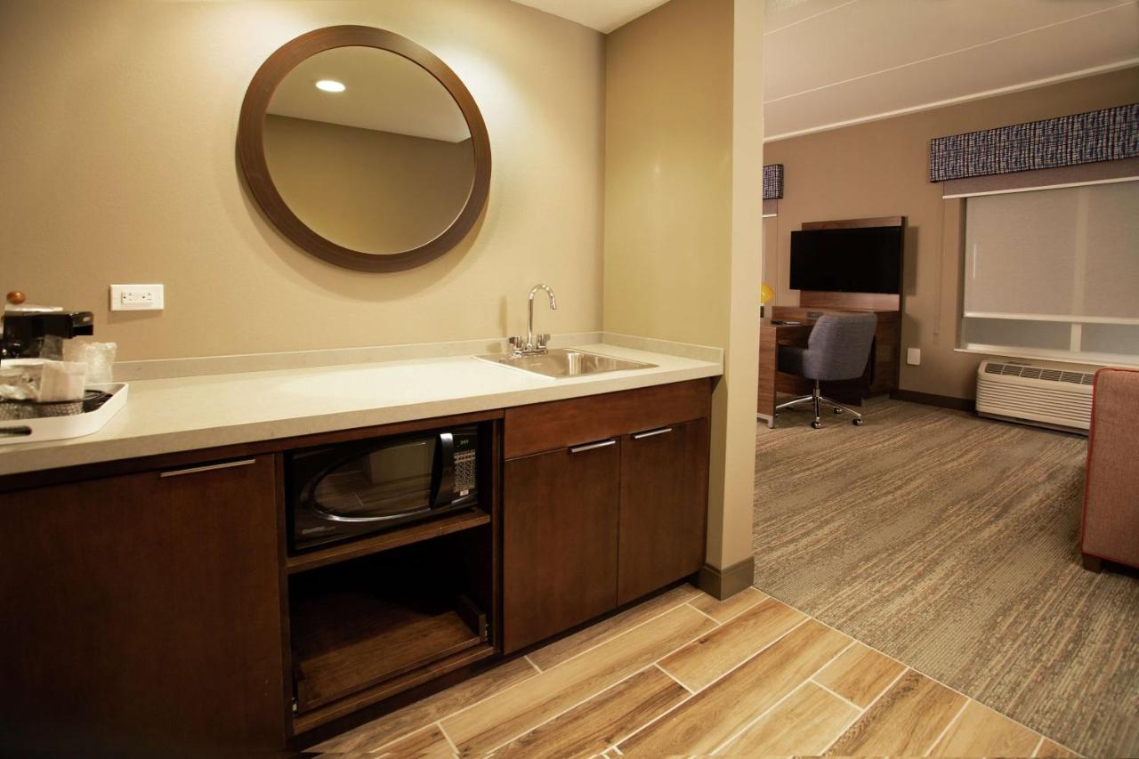 King Studio Suite - Non Smoking at Hampton Inn & Suites Kutztown