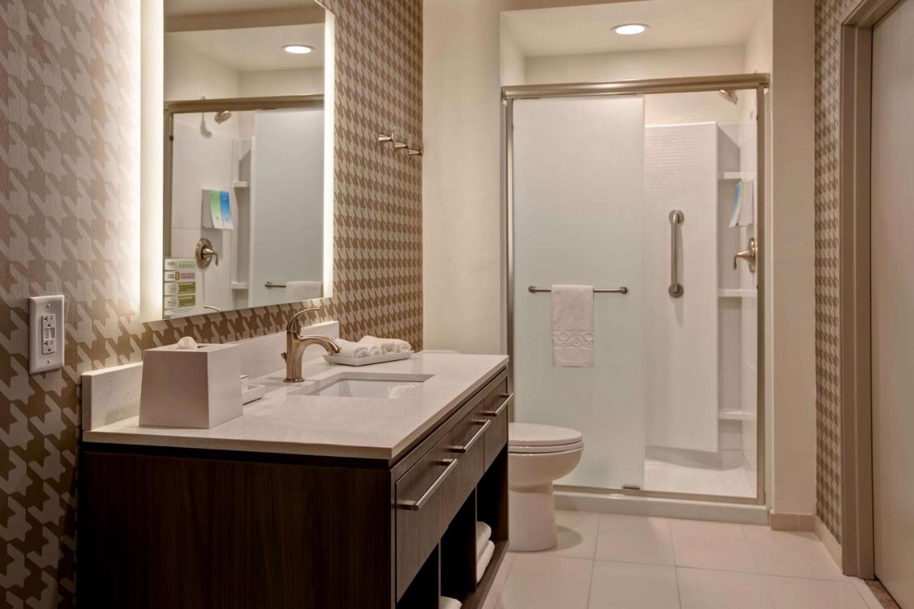 One-Bedroom King Suite - Non-Smoking at Home2 Suites by Hilton Charlotte Northlake
