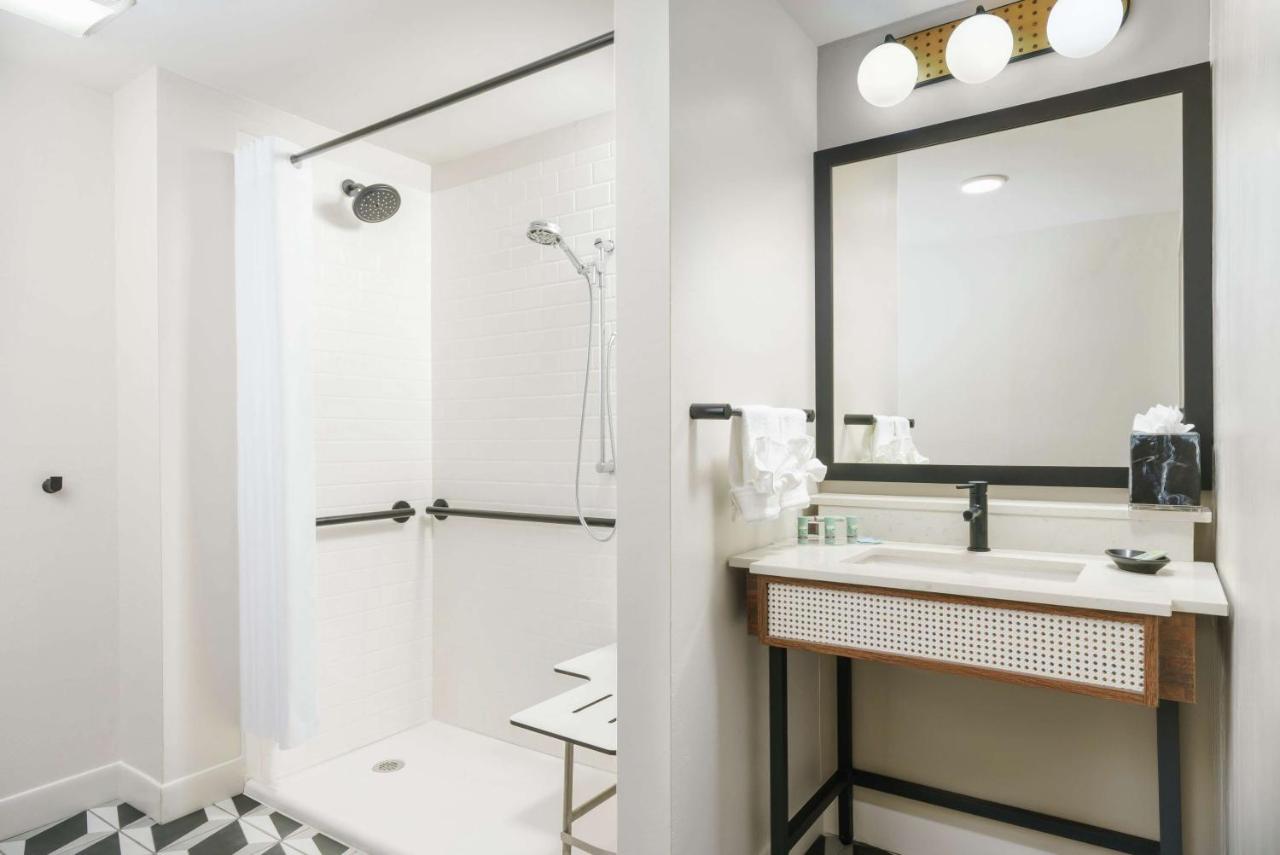 Queen Room with Two Queen Beds - Hearing Accessible/Non-Smoking at Hampton Inn Key West FL